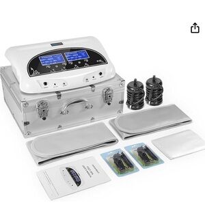 Luxurious Silver Bath Soak & Bubbles Set